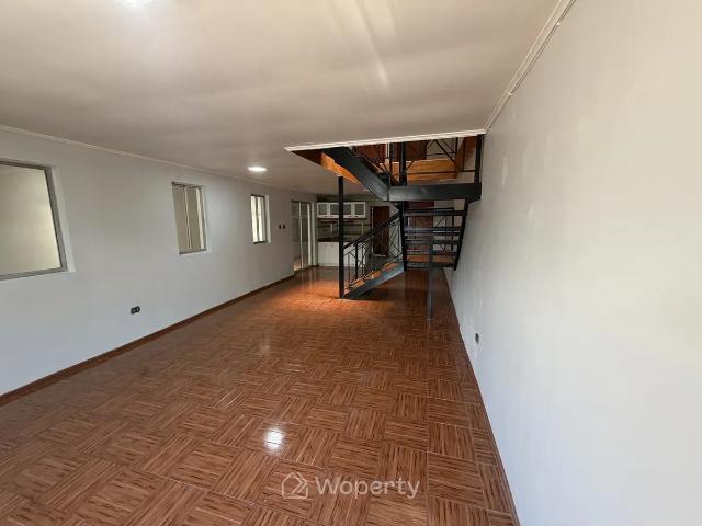 Casa 2d + 2b +est En Macul [id: W21230]
