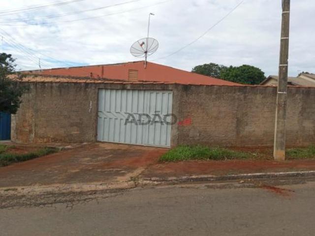 CASA 3/4 EM CALDAZINHA GO Casa de Rua com 3 Quarto s à Venda por R$ 370000.00 no setor Centro TA1