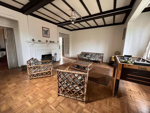Casa 371 m2 útiles, 5 dormitorios, Agua Santa | 5 dormitorios por 8850.00 en Valparaíso