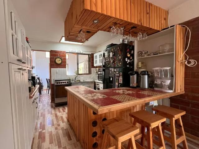 CASA 3257 | 7 dormitorios por 3700.00 en Quillota