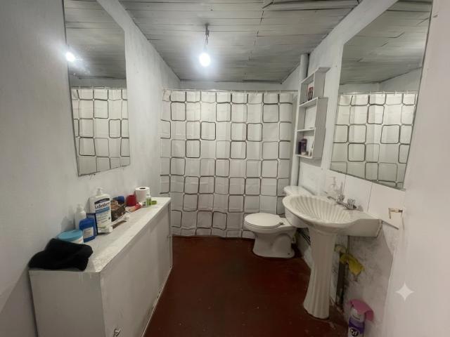 CASA 330M2 DE TERRENO, SAN JOAQUIN