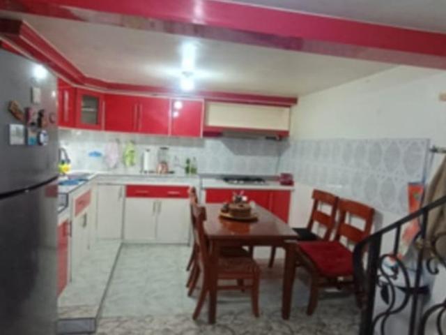 CASA $3,224,000 U. HAB. MIGUEL HIDALGO. AZCAPOTZALCO. DE 3 NIV. 3 REC. X METRO TEZOZOMOC