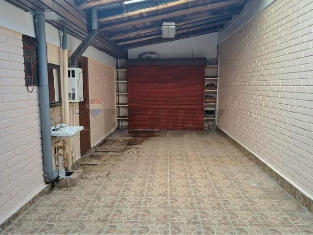 Casa 3 4 dormitorios mas espacio comercial | 4 dormitorios por 4800.00 en La Florida
