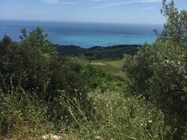 Casa 3 camere da letto, Montegiordano Calabria ES103700947