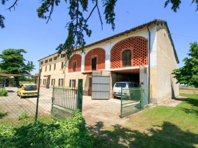 Casa 3 camere da letto, Frassineto Po Alessandria ES93271203