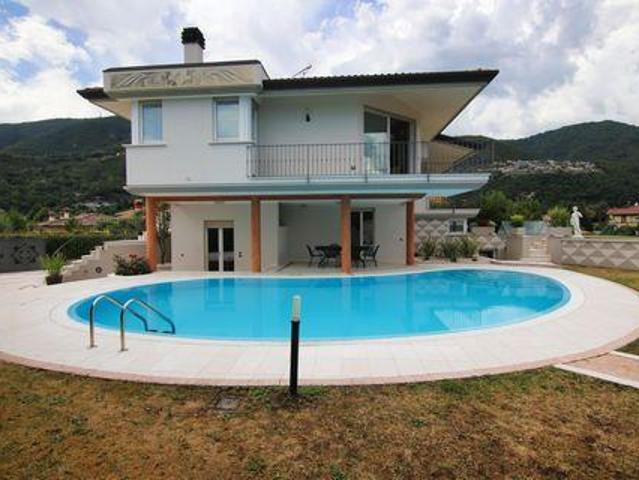 Casa 3 camere da letto, Roé Lombardia 25077 DS93099801