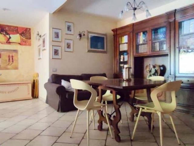Casa 3 camere da letto, Roma Roma ES104978314