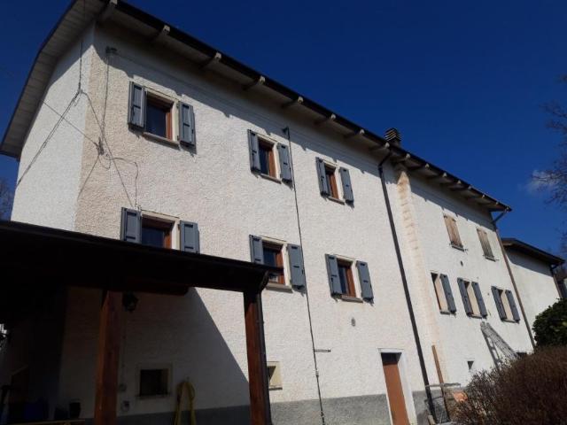 Casa 3 camere da letto, Roncaciso Roncaciso 42010 DS106033618