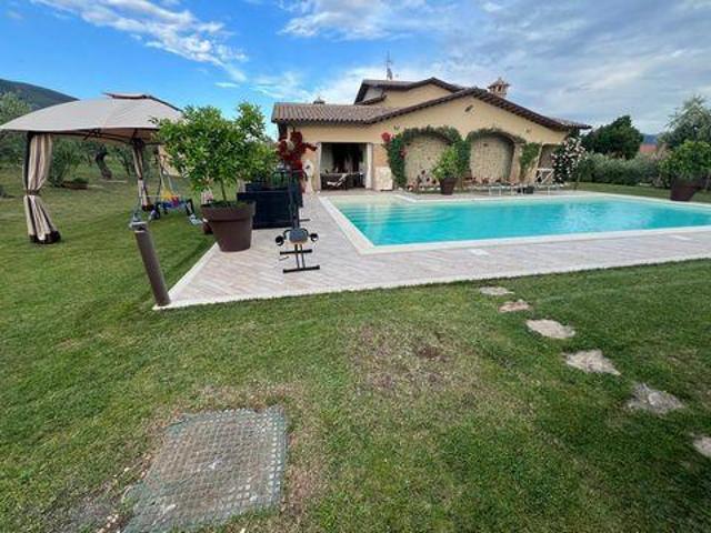Casa 3 camere da letto, Terni Umbria 05100 ES105530438