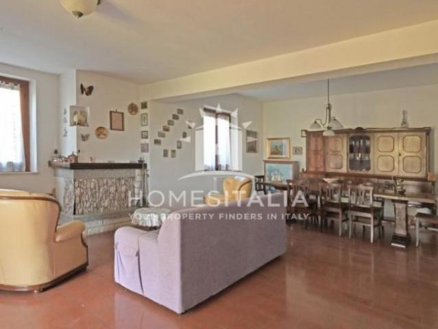Casa 3 camere da letto, Terni Umbria DS102013550