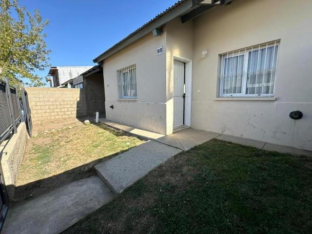 CASA 3 AMB APTA CREDITO COCHERA Y PARQUE