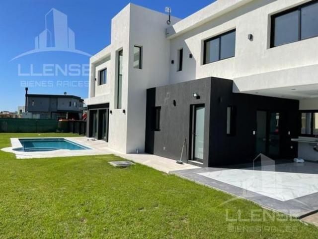 Casa 3 ambientes en alquiler con pileta Hudson Park