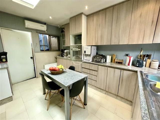 Casa 3 dorm 2 baños, servicios, pasos colegio Manquehue | 3 dormitorios por 13000.00 en Vitacura