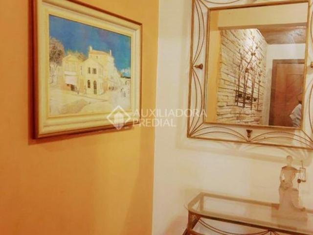 Casa 3 dorm na zonal sul aceita apto no centro