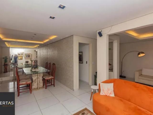 Casa 3 dormitórios, 2 suítes, piscina