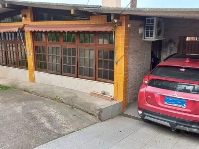 Casa 3 dormitórios no bairro Rubem Berta