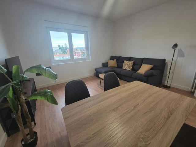 Casa 3 Dormitorio Oviedo Oviedo ES105822876