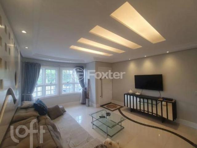 Casa, 3 dormitórios, 136 m², em Centro