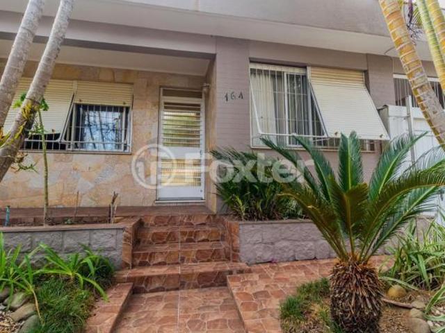 Casa, 3 dormitórios, 147.15 m², em Morro Santana