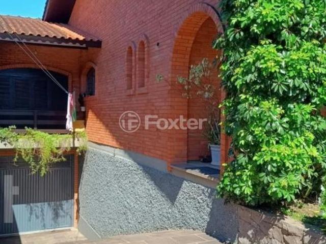 Casa, 3 dormitórios, 150 m², em Petrópolis