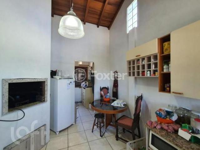 Casa, 3 dormitórios, 153.34 m², em Canudos
