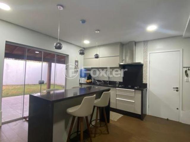 Casa, 3 dormitórios, 180 m², em Canudos