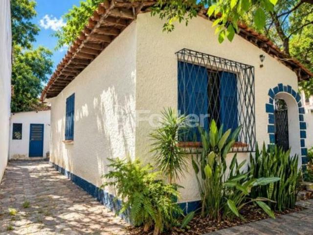 Casa, 3 dormitórios, 180 m², em Medianeira
