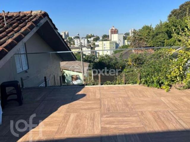 Casa, 3 dormitórios, 180.76 m², em Vila Nova