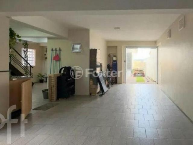 Casa, 3 dormitórios, 194.48 m², em Operário