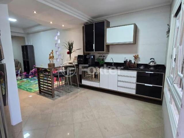 Casa, 3 dormitórios, 190 m², em Primor