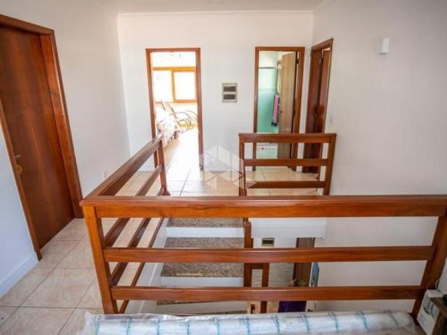 Casa 3 dormitórios, 1 Suíte, 341 m² privativo, Bairro Tristeza, Porto Alegre