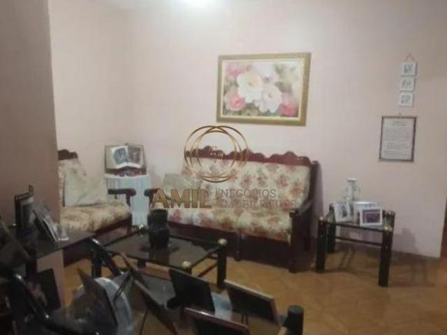 Casa / 3 Dormitórios 1 suíte / com Edícula nos fundos / Vista Verde / 350m²