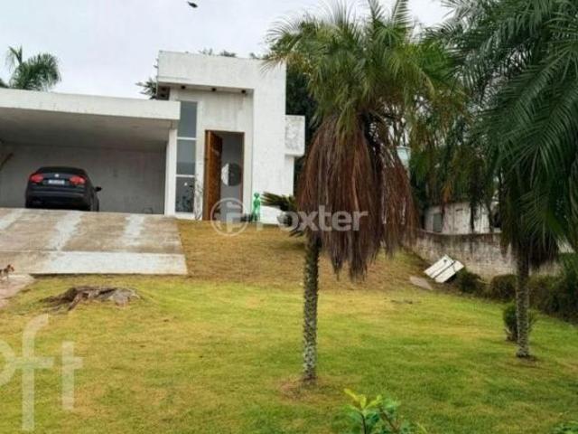 Casa, 3 dormitórios, 200 m², em Centro