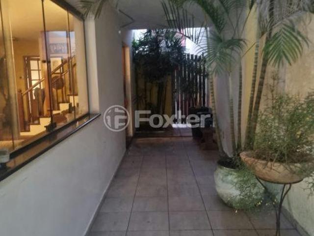 Casa, 3 dormitórios, 200 m², em Vila Cordeiro