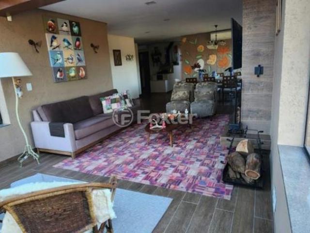 Casa, 3 dormitórios, 215.96 m², em Carniel