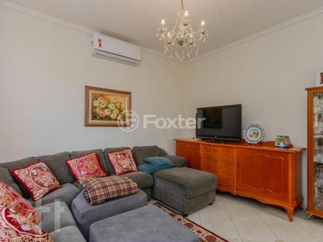 Casa, 3 dormitórios, 210 m², em Vila São José