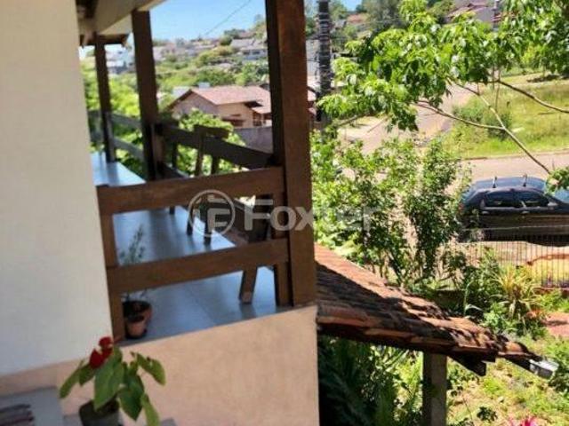 Casa, 3 dormitórios, 210.42 m², em Petrópolis