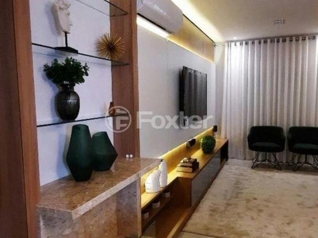 Casa, 3 dormitórios, 212 m², em São José