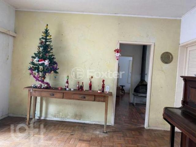 Casa, 3 dormitórios, 212.6 m², em Vila Nova