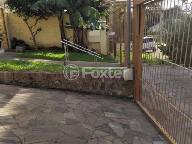 Casa, 3 dormitórios, 220 m², em São Sebastião