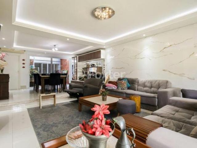 Casa, 3 dormitórios, 239.34 m², em Jardim Isabel