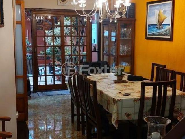 Casa, 3 dormitórios, 230 m², em Vila São Pedro