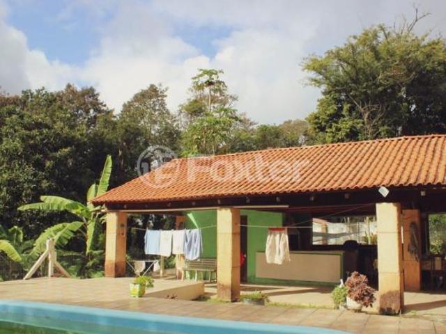 Casa, 3 dormitórios, 230.83 m², em Fazenda Fialho