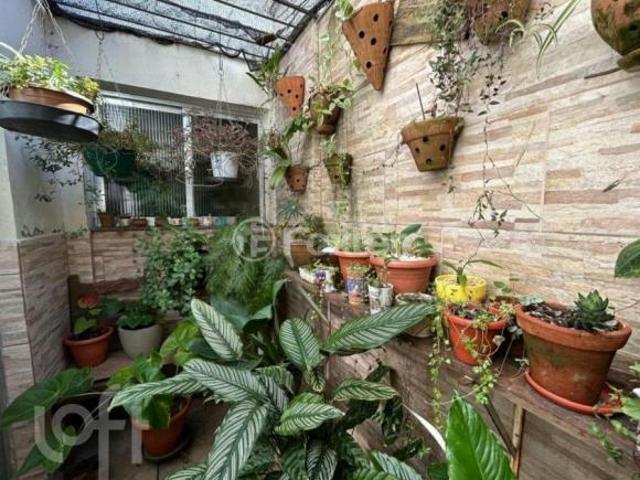 Casa, 3 dormitórios, 245.75 m², em Rio Branco