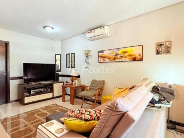 Casa, 3 dormitórios, 248.71 m², em Vila Ipiranga