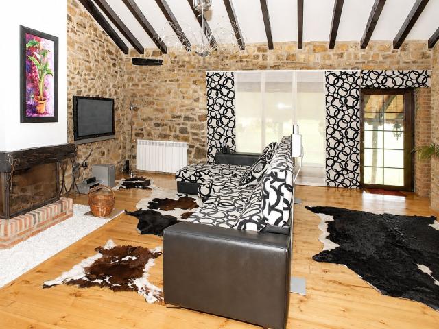 Casa 3 dormitorios 255 m2 326m² Arenas de Iguña