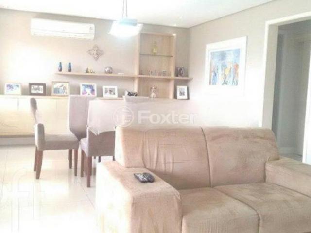 Casa, 3 dormitórios, 250 m², em Santa Tereza