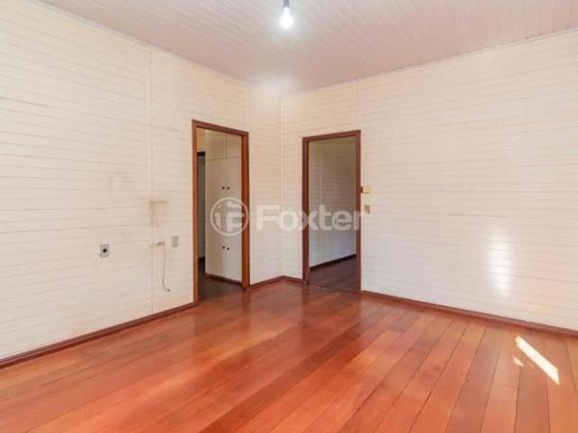 Casa, 3 dormitórios, 250 m², em Vila Parque Brasília