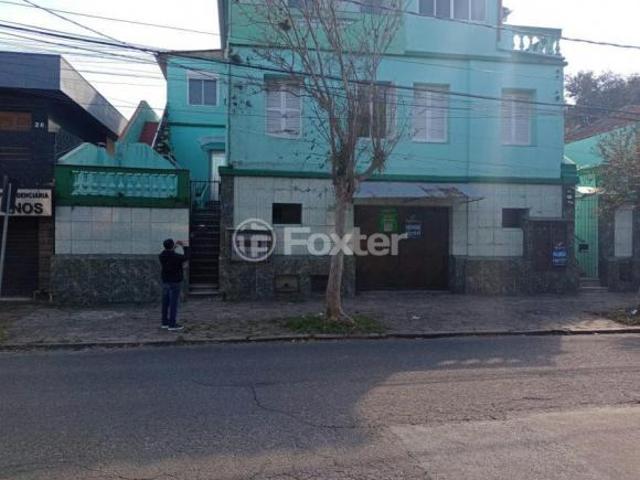 Casa, 3 dormitórios, 253 m², em Santana