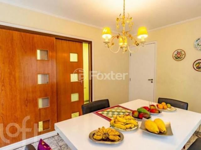 Casa, 3 dormitórios, 268 m², em Vila Cordeiro